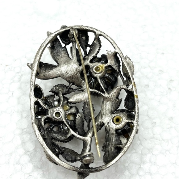 Vintage Silver Faux Pearl Brooch with Art Nouveau Design Floral Large Ornate Pin - Picture 8 of 12